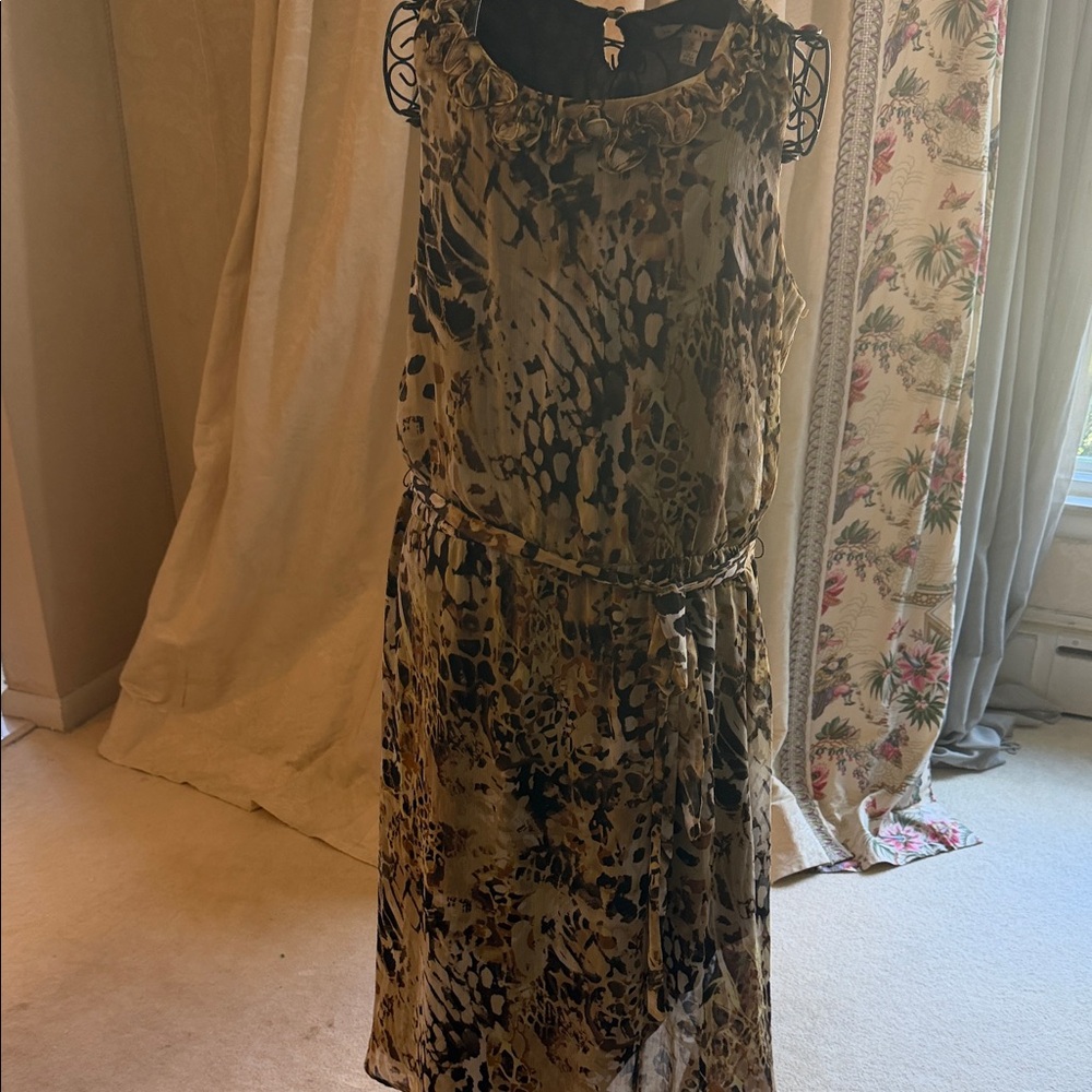 Studio Olive and Black Printed Midi Dress